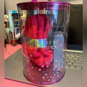 NIP, Claire's Pink Pedicure Gift Set